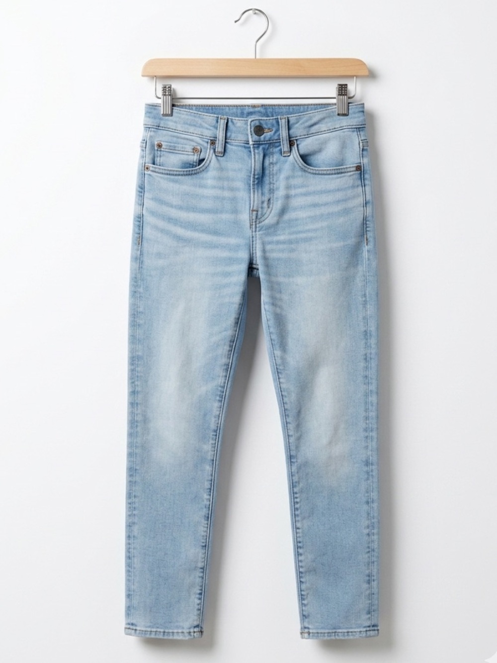 American Eagle Outfitters Airflex Light Wash Straight Leg Denim Jeans 26x28 NWOT